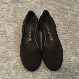 Black Rothy’s shoes